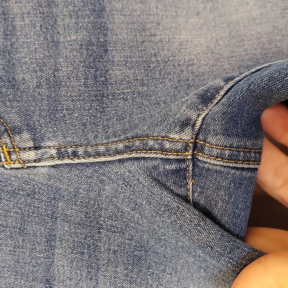 Copperflash High Rise Slim Straight Frayed Hem Jeans. Size 6 - Picture 11 of 16